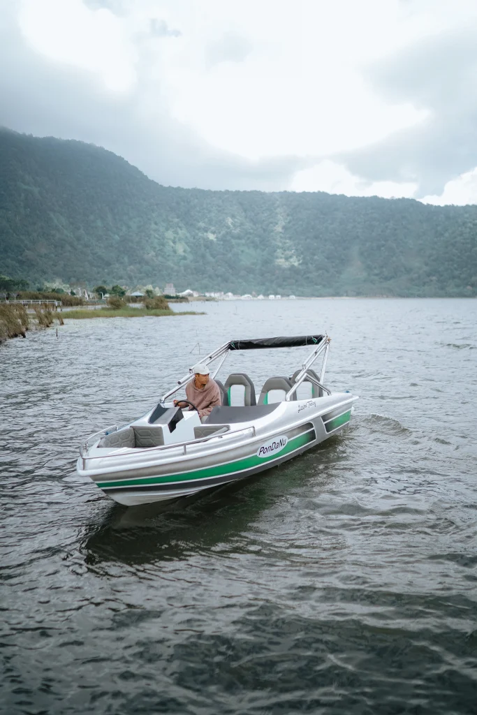 Fun boat on Lake Beratan